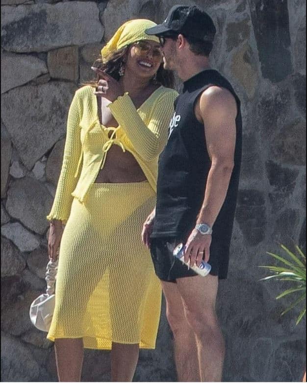 Take a look at their beach vacay pics