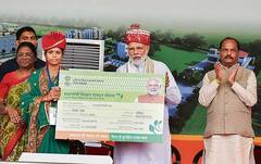 PM Kisan Maandhan Yojana: पीएम किसान सम्मान योजना के लाभार्थियों को मिलेंगे 36,000 रुपये पेंशन भी, जानें पूरी खबर