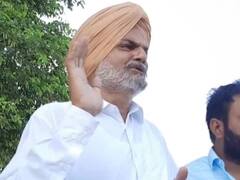 Punjab News: मुठभेड़ में ढेर दो शूटर्स की पहचान के लिए अस्पताल पहुंचे सिद्धू मूसेवाला के पिता, कहा- दो के एनकाउंटर से नहीं...