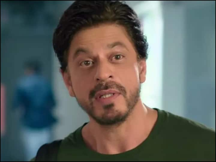 Shahrukh khan video out from shooting of film dunki see the actor look Shahrukh Khan Dunki: डंकी की शूटिंग से सामने आई शाहरुख खान की वीडियो, कुछ इस लुक में नज़र आए एक्टर