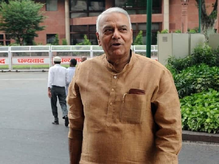 Presidential Election Result 2022 Droupadi Murmu Yashwant Sinha Congratulates BJP NDA 15th President 'Hope She Functions As Custodian Of Constitution Without Fear': Yashwant Sinha Congratulates Droupadi Murmu