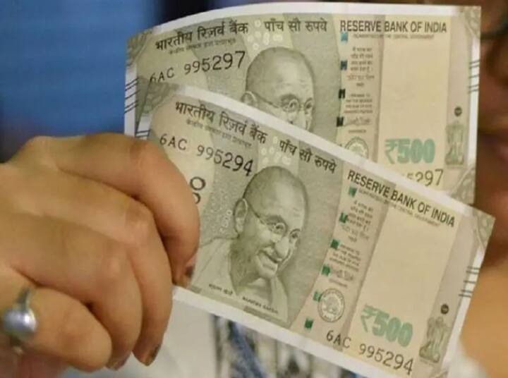 यूपी पेंशन योजना के लिए आवेदन हेतु सबसे पहले सामाजिक कल्याण विभाग की आधिकारिक वेबसाइट पर जाना होगा. इसके लिए https://sspy-up.gov.in/ पर जाकर प्रोसेस पूरा करना होगा.  आवेदन पत्र दिव्यांगजन जन द्वारा जन सुविधा केन्द्र/लोकवाणी/इन्टरनेट के माध्यम से sspy-up.gov.in पर भरा जा सकता है तथा ई-आवेदन की अपडेटेड स्थिति भी प्राप्त की जा सकती है. भुगतान की प्रक्रिया के लिए ई-पेमेन्ट के माध्यम से उनके बैंक खाते में पेमेंट किया जायेगा.