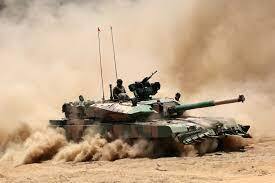 Indian Army Powerful Tanks: The powerful tanks of the Indian Army, whose dangerous bullets make the enemy tremble Indian Army Powerful Tanks: ਭਾਰਤੀ ਫੌਜ ਦੇ ਸ਼ਕਤੀਸ਼ਾਲੀ ਟੈਂਕ, ਜਿਨ੍ਹਾਂ ਦੇ ਖਤਰਨਾਕ ਹਮਲੇ ਨਾਲ ਕੰਬਦੇ ਦੁਸ਼ਮਣ  