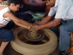 Earthen Pot: మట్టి కుండలో నీటిని తాగితే ఎసిడిటీ తగ్గుతుందా? దీనిపై ఆయుర్వేద నిపుణులు ఏమంటున్నారంటే