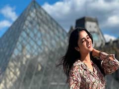 Priyanka Mohan: பூவுக்குள் ஒளிந்திருக்கும் கனிக்கூட்டம் அதிசயம்..பிரியங்கா மோகனின் க்யூட் கிளிக்ஸ்.....!