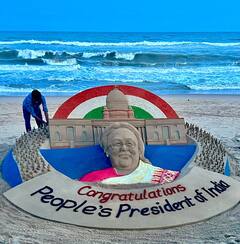 Draupadi Murmu : દ્રૌપદી મુર્મુના ભવ્ય વિજયથી તેમના ગામમાં દિવાળી, રાયરંગપુરના ગ્રામજનોએ પ્રગટાવ્યા દીવા, જુઓ Photos