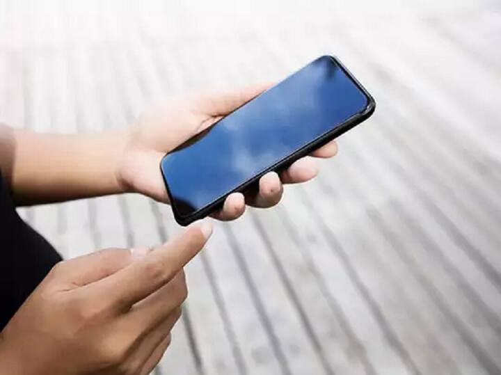 BSNL નો 49 રૂપિયાનો પ્લાન 100 મિનિટના વૉઇસ કૉલિંગ અને 1GB મોબાઇલ ડેટા સાથે આવે છે. આ સેવા સાથે તમને 20 દિવસની વેલિડિટી મળશે. આ પ્લાન દ્વારા યુઝર્સ તેમના સિમને 20 દિવસ સુધી એક્ટિવ રાખી શકે છે.