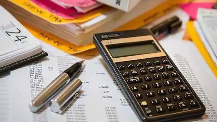 Income Tax Returns: Here's how to file ITR online for AY 2022-23 Know Details Income Tax Return File: অনলাইনে ইনকাম ট্যাক্স রিটার্ন ফাইল করবেন কীভাবে? জেনে নিন সহজ পদ্ধতি