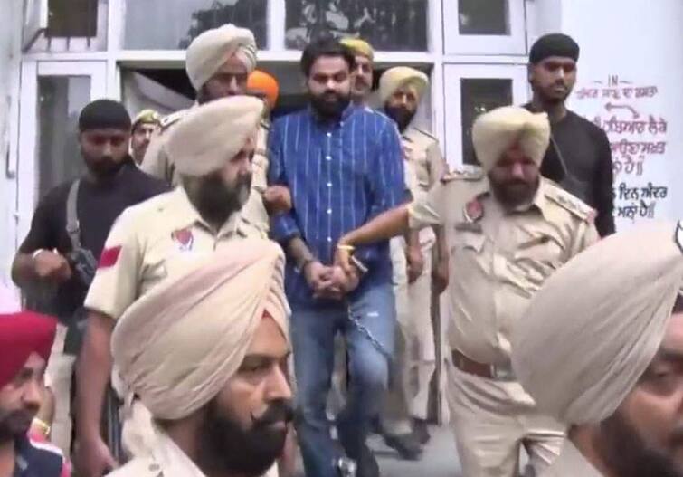 Punjab News: Batala police took transit remand of Jaggu Bhagwanpuria ਜੱਗੂ ਭਗਵਾਨਪੁਰੀਆ ਦੀ ਮੋਗਾ ਅਦਾਲਤ  'ਚ ਹੋਈ ਪੇਸ਼ੀ , ਬਟਾਲਾ ਪੁਲਿਸ ਨੇ ਲਿਆ ਟ੍ਰਾਂਜ਼ਿਟ ਰਿਮਾਂਡ