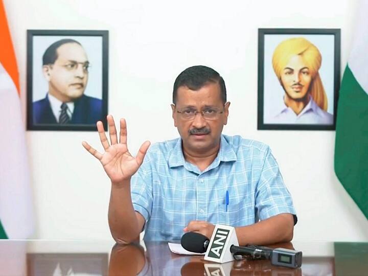 Arvind Kejriwal Takes Dig At PM Modi In Gujarat When Revadi Freebies Is Given To Friends And Ministers Its Paap Sin When 'Revadi' Is Given To Friends & Ministers, It Is 'Paap': Kejriwal Takes Dig At PM Modi In Gujarat