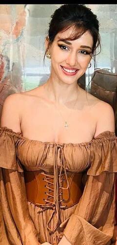 Disha Patani Pics: दिशा पाटनी के इन फोटो के दीवाने हो जाएंगे आप, फैन्स बोले- 'ये तो अप्सरा हैं'