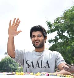 IN PICS: धमाकेदार अंदाज में रिलीज किया गया Liger का ट्रेलर, सामने आईं Trailer लॉन्च इवेंट की तस्वीरें