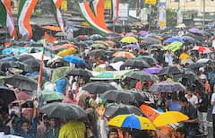 TMC Shahid Diwas: আবেগ হার মানাল বৃষ্টিকে, উৎসাহ-উদ্দীপনায় বাঁধভাঙা তৃণমূলের ২১ জুলাই