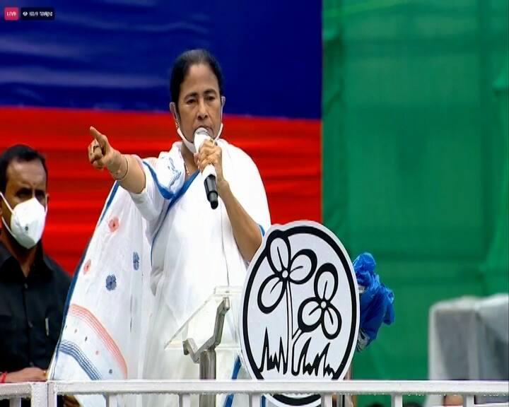 স্বাধীনতার ৭৫ বছর উপলক্ষে ঘরে ঘরে তেরঙ্গা লাগিয়ে শ্রদ্ধা জানানোর বার্তা।