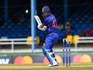 IND vs WI, ODI Highlights: ஷிகர்தவான் அபாரம்...! சுப்மன்கில், ஸ்ரேயாஸ் அதிரடி அரைசதம்..! வெஸ்ட் இண்டீஸ் அணிக்கு 309 ரன்கள் இலக்கு..!