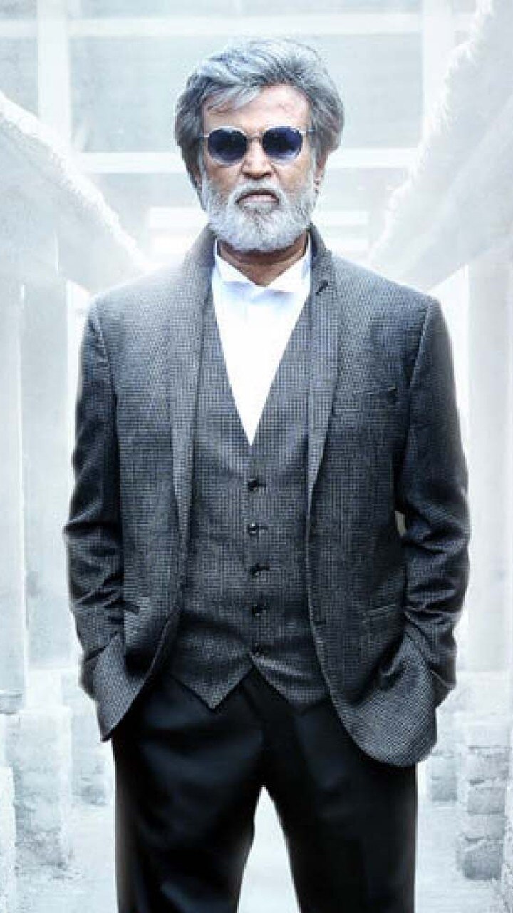 'கபாலி' முதல் நாளில் சுமார் 53 கோடி ரூபாய் வசூலித்தது