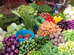 Vegetables Price List: விலையேறிய உருளை.. உச்சத்தில் பூண்டு.. இன்றைய காய்கறி நிலவரம் இதுதான்!