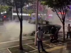 Tiananmen Square: चीन में बैंकों के बाहर क्यों तैनात किए गए सेना के टैंक, जानिए इसकी इनसाइड स्टोरी