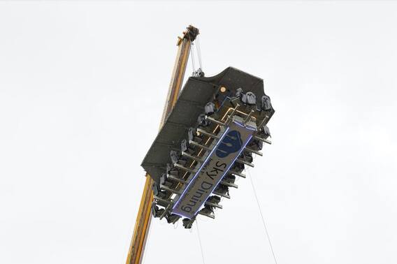 थरार अनुभवत घ्या जेवणाचा आस्वाद, पुण्यातलं भन्नाट हॉटेल