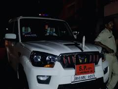 Jamshedpur: पुलिस लाइन में बदमाशों ने घर में घुसकर महिला सिपाही समेत पूरे परिवार को मार डाला, भड़की BJP