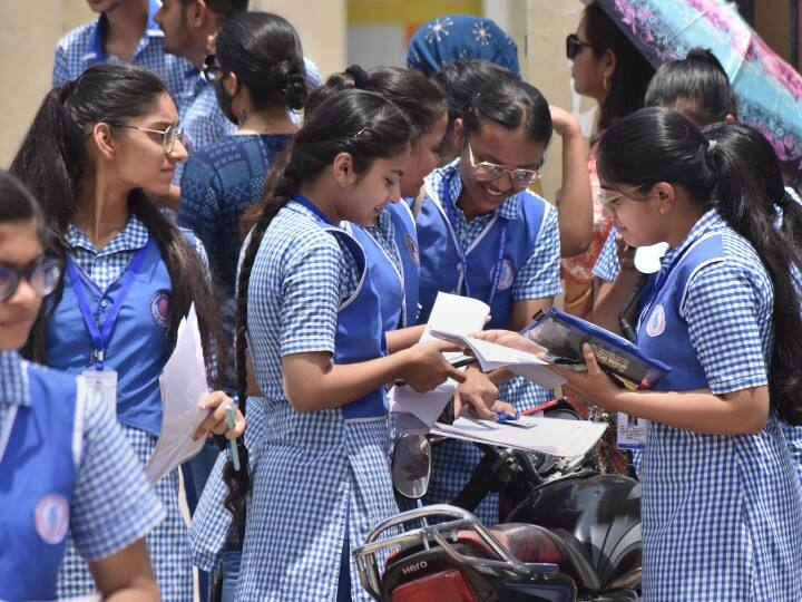 CBSE 10th Result 2022 Declared at cbseresults.nic.in Check How to Download Scorecard CBSE 10th Result 2022 Declared! 94% Students Pass Exam. Check Scores At Cbseresults.nic.in, DigiLocker