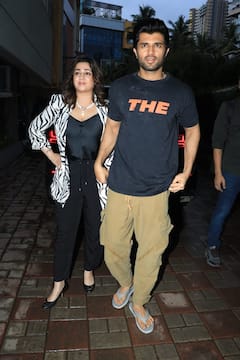 Liger Mumbai Live : స్టెప్ వేసిన Ranveer Singh... Vijay Devarakonda | Liger trailer | ABP Desam