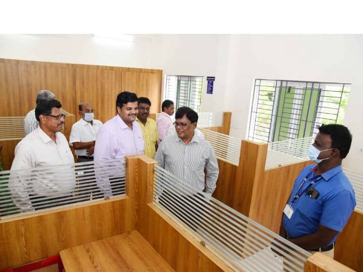 library building measurement searched in velliyanai கரூரில் சமத்துவபுரம் பராமரிப்பு பணி - மாவட்ட ஆட்சித் தலைவர் ஆய்வு செய்தார்