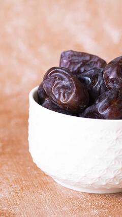 Health Tips : वजन कमी करायचंय? खजुराचं सेवन करा; मिळतील अनेक फायदे