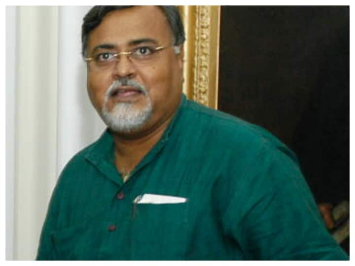 ED Seizes Rs 20 Crore Cash After Raids On West Bengal Minister Partha Chatterjee's Aide ED Seizes Rs 20 Crore Cash After Raids On West Bengal Minister Partha Chatterjee's Aide