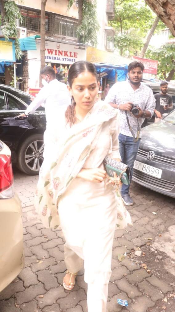 ਨੋ ਮੇਕਅੱਪ ਲੁੱਕ 'ਚ ਦਿਖੀ ਮੀਰਾ ਕਪੂਰ