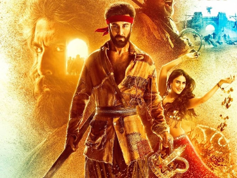 Shamshera box office collection day 1: Ranbir Kapoor starrer mints Rs 10 crore Shamshera Box Office Collection Day 1: રણબીર કપૂરની 'શમશેરા'એ પ્રથમ દિવસે કરી આટલા કરોડની કમાણી