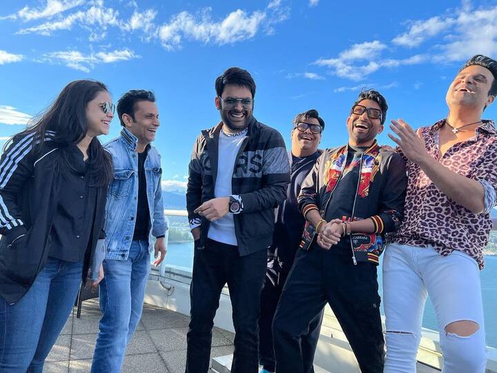 कपिल के साथ उनकी टीम ने लंदन, कनाडा टूर पर फुल एंजॉय किया.