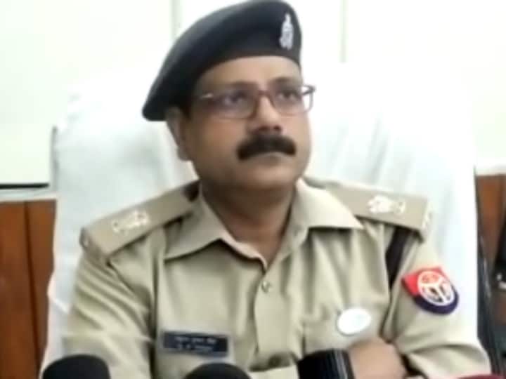 Mainpuri Uttar Pradesh Police picked dead body from pyre for post mortem accused murder ANN Mainpuri News: पुलिस ने शव को चिता से उठाकर पहुंचाया पोस्टमार्टम हाऊस, मृतक के बेटे ने लगाया ये आरोप