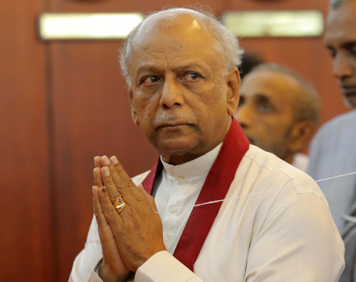 SriLanka: இலங்கையில் பிரதமர் உட்பட்ட புதிய அமைச்சரவை பதவியேற்பு!