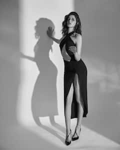 Actress Ananya Pandey: கண்டபடி கண்டபடி கொல்லுதடி கள்ளவிழி..! நடிகை அனன்யா பாண்டே க்ளிக்ஸ்