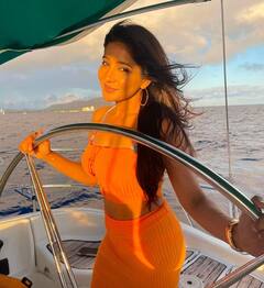 Sakshi agarwal : சாக்ஷி அகர்வால் கப்பலில் எடுத்த க்யூட் போட்டோஸ்.!