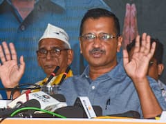 Arvind Kejriwal Gujarat Visit: बच्चों को मुफ्त शिक्षा देना गलत है? गुजरात पहुंचे केजरीवाल ने पीएम मोदी पर कसा तंज