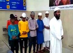 Prayagraj Namaz Controversy: सामूहिक नमाज मामले में एबीपी गंगा की खबर का असर, रेलवे और जीआरपी ने दिए जांच के आदेश