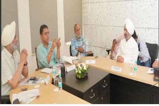 Aman Arora held a meeting with Real Estate Regulatory Authority (RERA)  Punjab officials on Thursday ਪੰਜਾਬ ਸਰਕਾਰ ਜਾਇਦਾਦ ਦੀ ਵਿਕਰੀ 'ਚ ਧੋਖਾਧੜੀ ਨੂੰ ਪਾਏਗੀ ਨੱਥ, ਰੇਰਾ ਅਫਸਰਾਂ ਨੂੰ ਸਖਤ ਹਦਾਇਤਾਂ