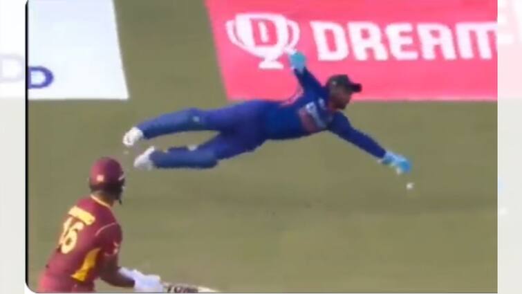 IND vs WI 1st ODI Flying Samson Twitter Reacts Sanju Samson for saving crucial boundary In Final over IND vs WI 1st ODI: মরিয়া ঝাঁপে চার রান সেভ, সঞ্জুর ফিল্ডিংয়েই কি জিতল ভারত?