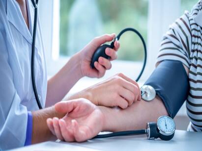 Foods which helps you to reduce High Blood Pressure issues ரத்த அழுத்தத்தை நினைத்து பயமா? சிட்ரஸ் பழங்களின் பலன்கள் பற்றி தெரியுமா? ஒரு புது தகவல்..