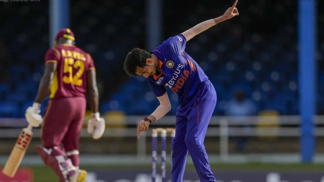 IND vs WI: Yuzvendra Chahal credits Rahul Dravid for backing after match turning spell in death overs IND vs WI: স্পিনার হয়েও 'ডেথ ওভারে' দুর্দান্ত বোলিং, কোচ দ্রাবিড়কেই কৃতিত্ব দিচ্ছেন চাহাল