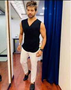 Himesh Reshammiya Birthday: কোন বিশেষ কারণে সঙ্গীতজগতে পা রাখেন হিমেশ রেশামিয়া? জানুন অজানা তথ্য