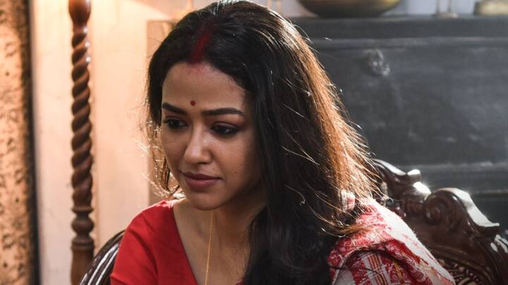 সিরিজটি সম্পর্কে সোহিনী সরকার বলছেন, 'গল্পটা শুনেই আমি সিদ্ধান্ত নিয়েছিলাম, আমায় এই সিরিজের অংশ হতেই হবে। আমায় গল্পটা খুব ছুঁয়ে গিয়েছিল। সবসময় বিশ্বাস করি মেয়েদের এই ধরণের সমস্যা নিয়ে কথা বলা উচিত।