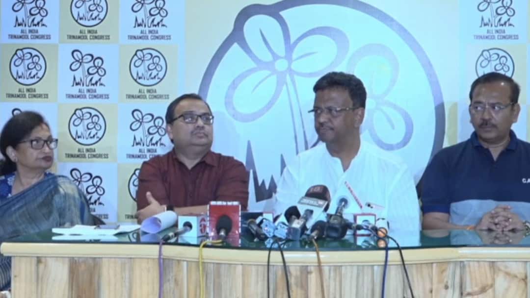 Tmc press meet on partha banerjeee arrest issue TMC Press Meet: 'পার্থর দোষ প্রমাণিত হলে দল ব্যবস্থা নেবে' তৃণমূলের সাংবাদিক বৈঠকে মন্তব্য কুণাল, ফিরহাদদের