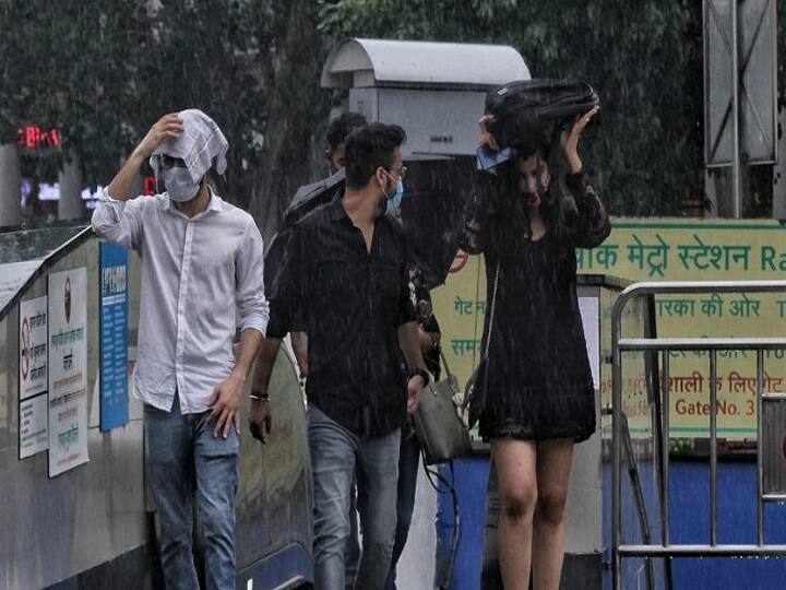 Delhi-NCR Weather Forecast Today 23 July 2022 IMD Alert for Rain in Delhi Noida Gurugram News Delhi-NCR Weather Forecast Today: दिल्ली-एनसीआर में झूम के बरसे बादल, आज भी बारिश के आसार, जानें- मौसम का पूरा हाल