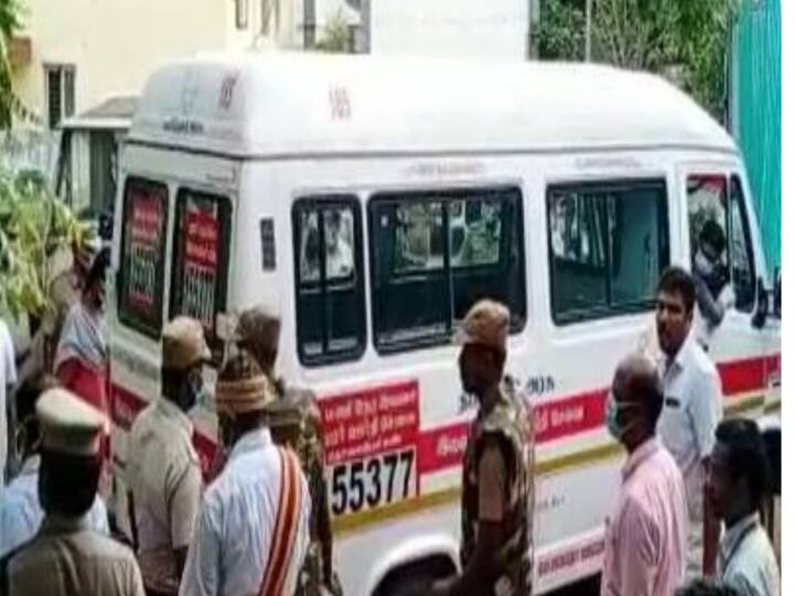 Kallakurichi Student Death: Body Of Girl Handed Over To Parents Amid Heavy Police Security Kallakurichi Student Death: Body Of Girl Handed Over To Parents Amid Heavy Police Security