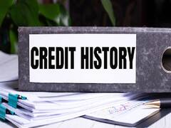Credit Score: कम क्रेडिट स्कोर के कारण हो सकता है बड़ा नुकसान! सुधार करने के लिए उठाए यह जरूरी कदम