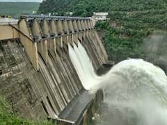Srisailam Project : శ్రీశైలం జలాశయానికి భారీగా వరద, 3 గేట్లు ఎత్తి నీరు విడుదల
