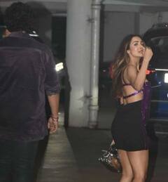 સેક્સી ડ્રેસમાં અર્જૂન કપૂર સાથે જોવા મળી મલાઈકા, જુઓ હોટ તસવીરો